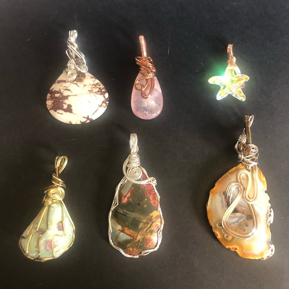 Necklace pendents - Wire-wrapped stone pendent lot